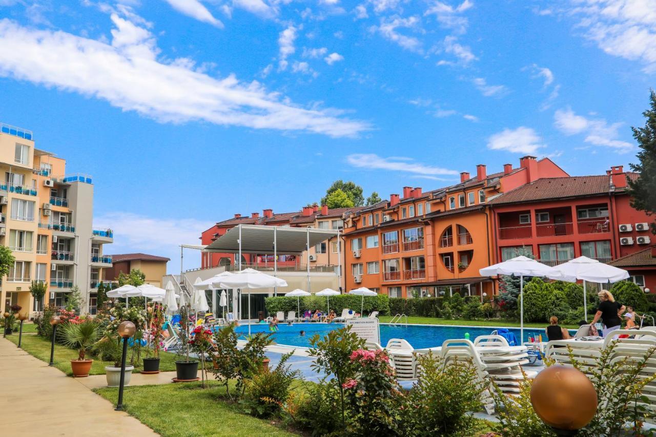 Luxury First Line With Pool And Sea View In Complex Oazis